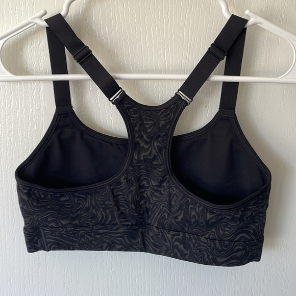 Under Armour Sports Bra - Picture 2 of 2